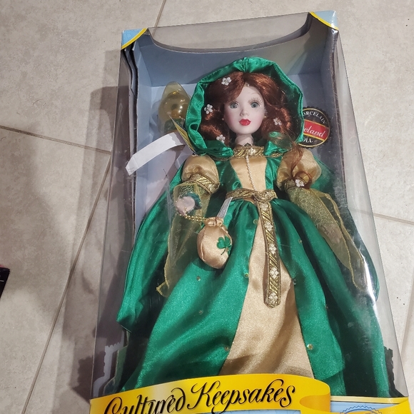 Cultured Keepsakes - Picture 1 of 2